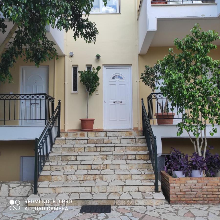 Areti 3 Apartment Petalídhion